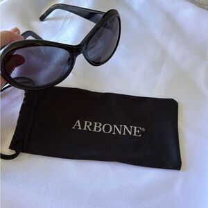 Arbonne Vintage Sunglasses in Dust Bag Black Beach Vacation Pool Cruise Resort